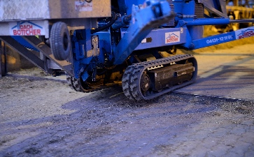 Raupenarbeitsbühnen mieten